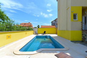 Apartments Smiljan 1466